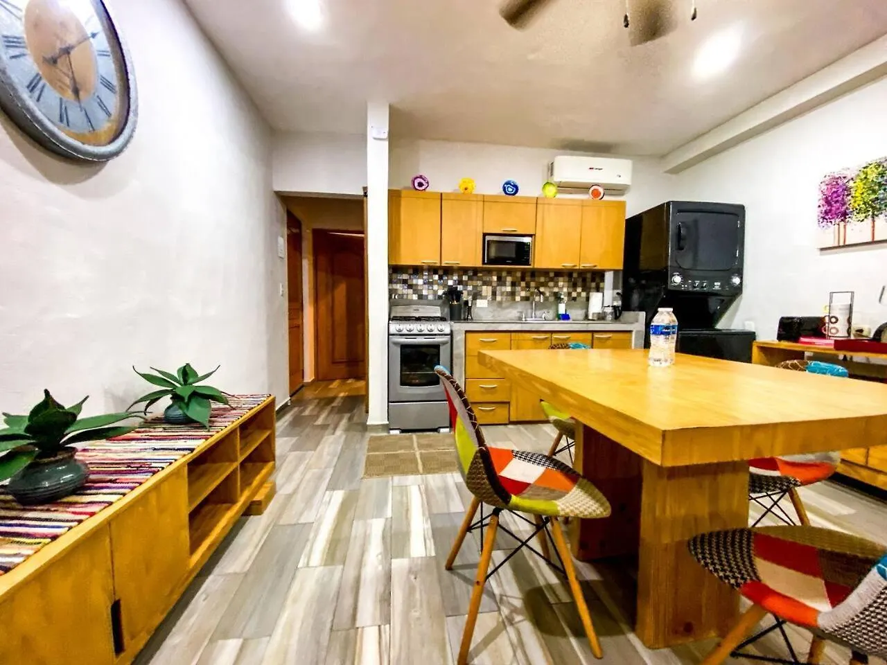 Colorful Hacienda Style 2Br With Pool Steps To Beach Playa del Carmen